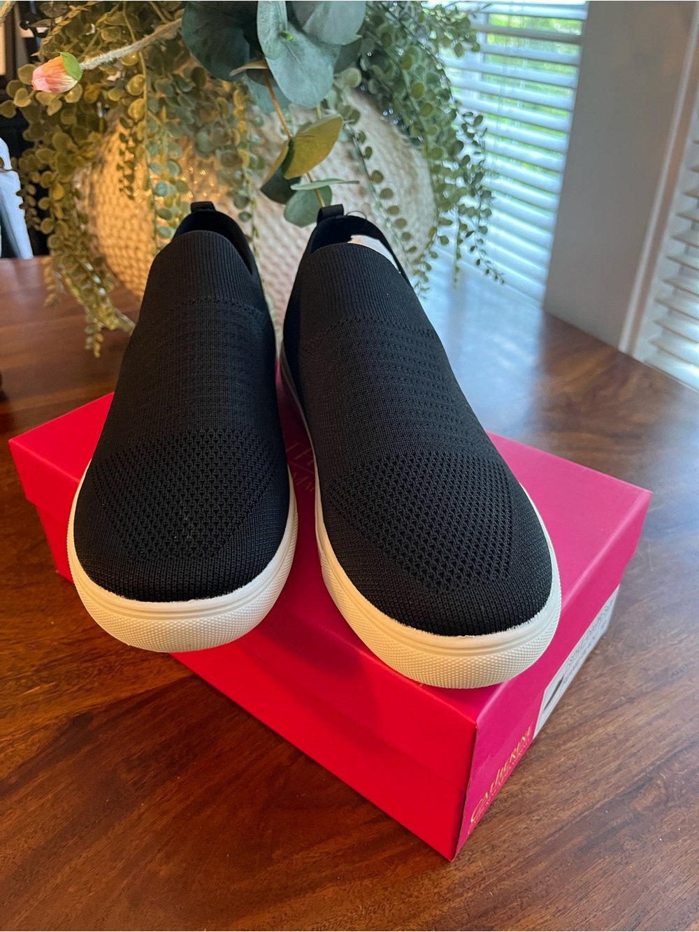 Catherine Malandrino Reanie Black Knit Slip On Sneakers Size 10 NIB